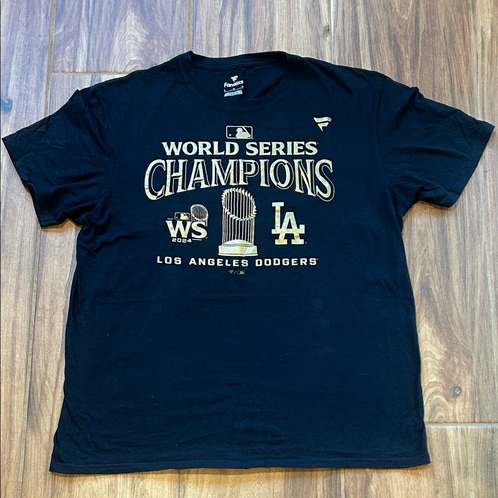LA Dodgers 2024 World Series Champions T-Shirt Men’s Large Black Gold MLB